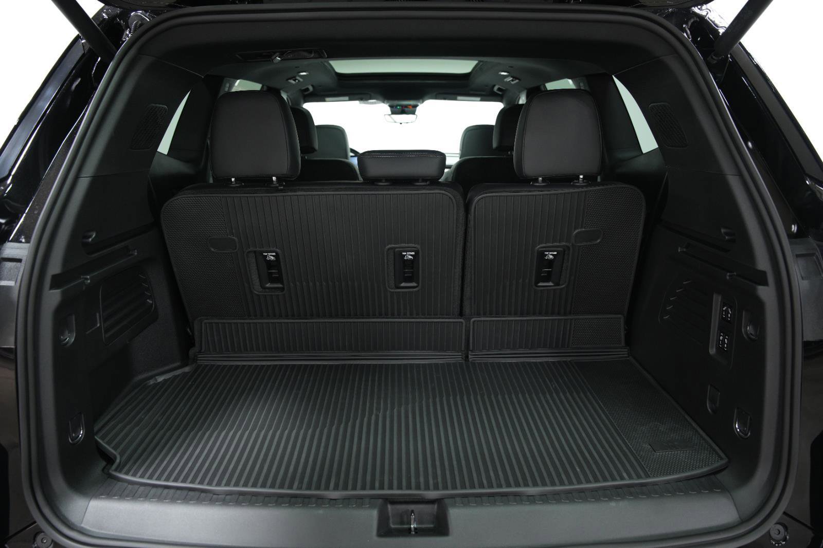 New 2026 Buick Enclave Avenir w/ Super Cruise Package image 11