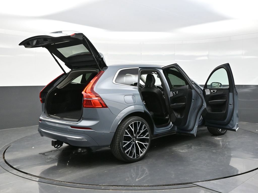 Used 2022 Volvo XC60 B6 Inscription w/ Advanced Package image 40