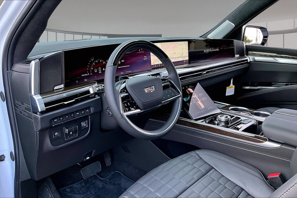 New 2026 Cadillac Escalade Platinum Sport w/ LPO, ONYX Package AWD/4WD image 6
