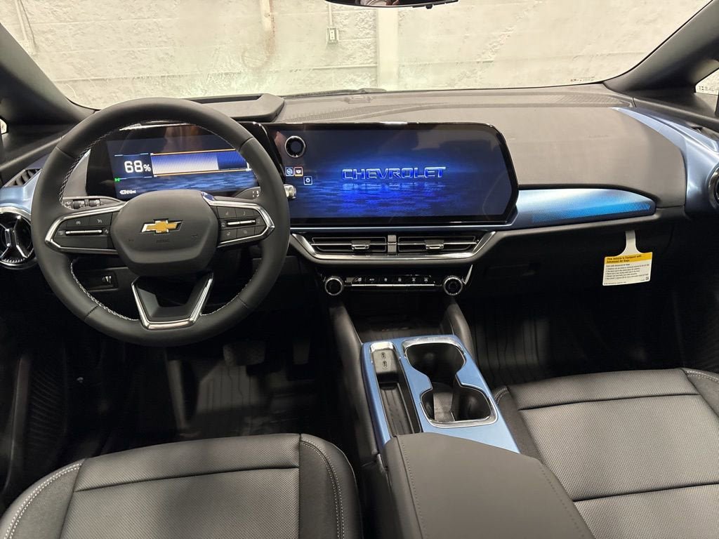 New 2026 Chevrolet Equinox EV LT w/ Convenience Package II AWD/4WD image 10