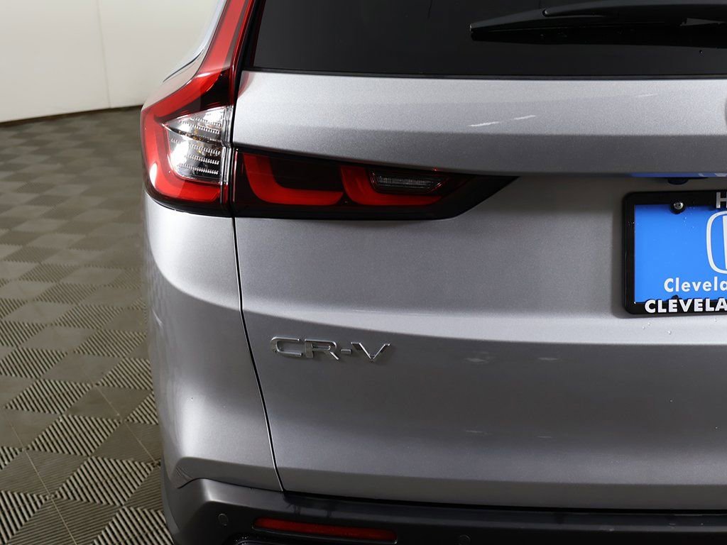 Used 2025 Honda CR-V EX-L image 15