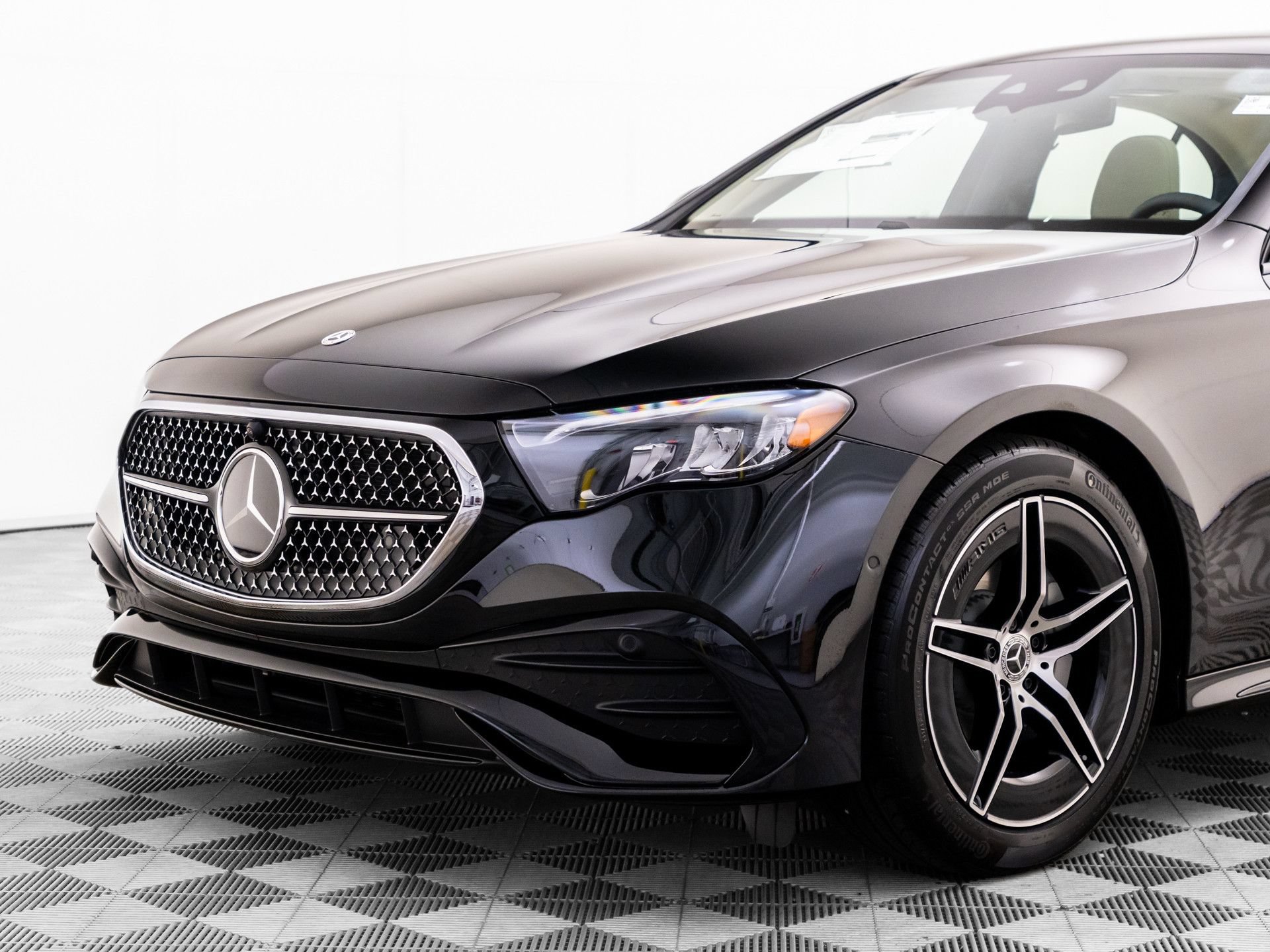 New 2026 Mercedes-Benz E 350 4MATIC Sedan image 42