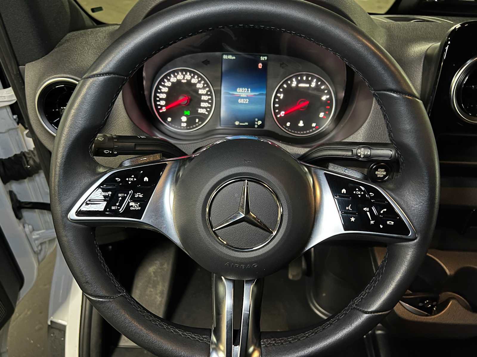 Used 2025 Mercedes-Benz Sprinter 2500 image 25