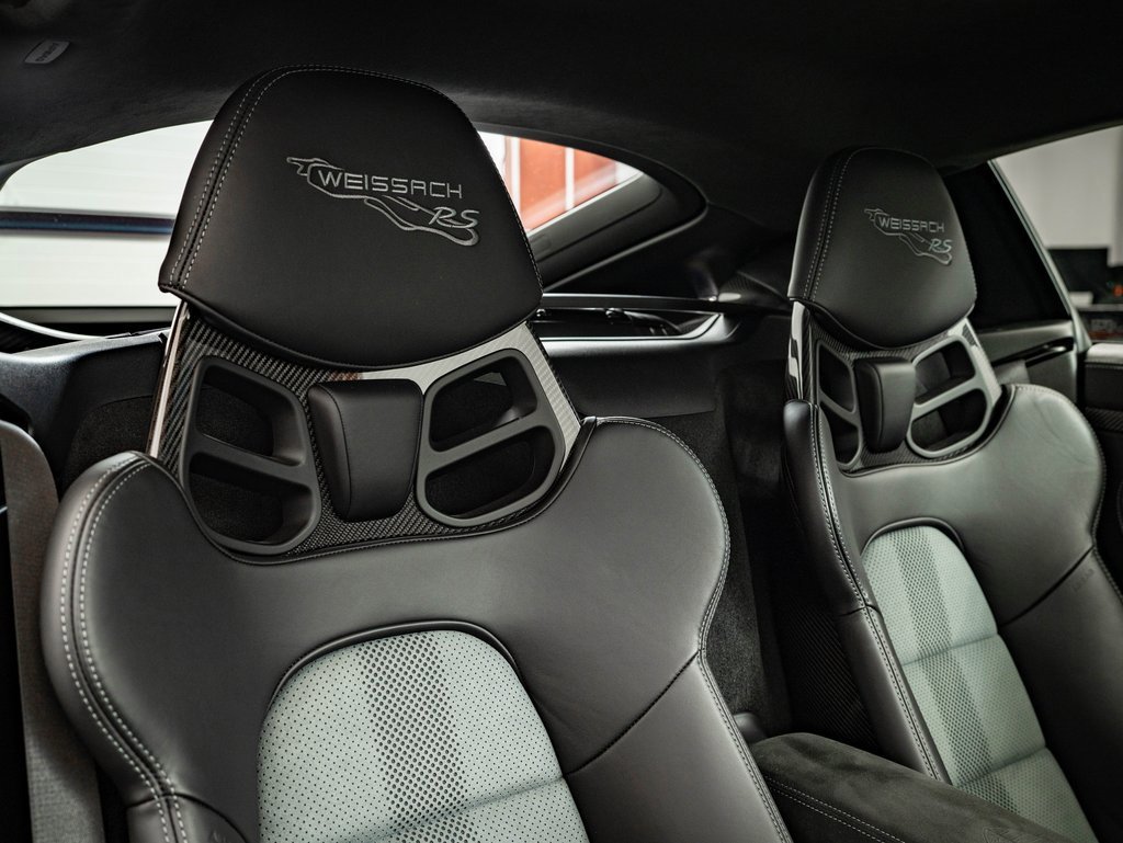 Certified 2024 Porsche 718 Cayman GT4 RS w/ Weissach Package image 37