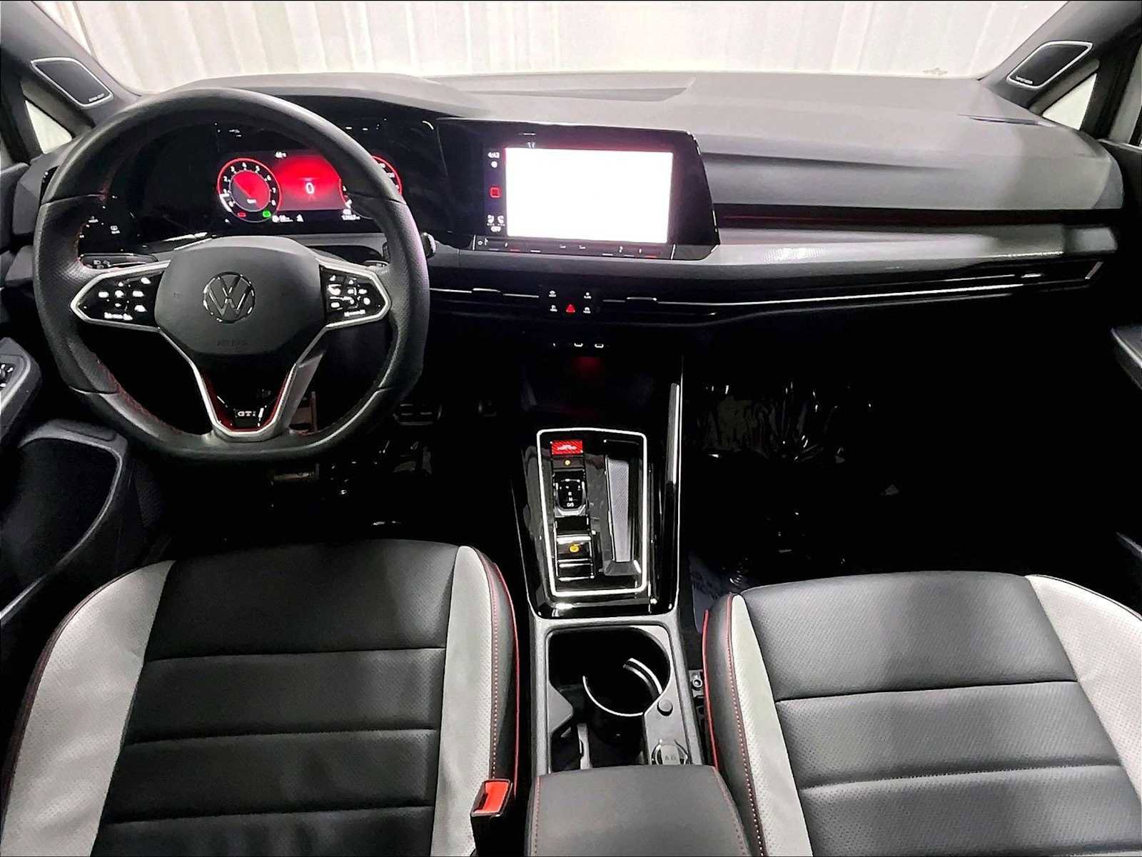 Used 2024 Volkswagen GTI Autobahn image 17