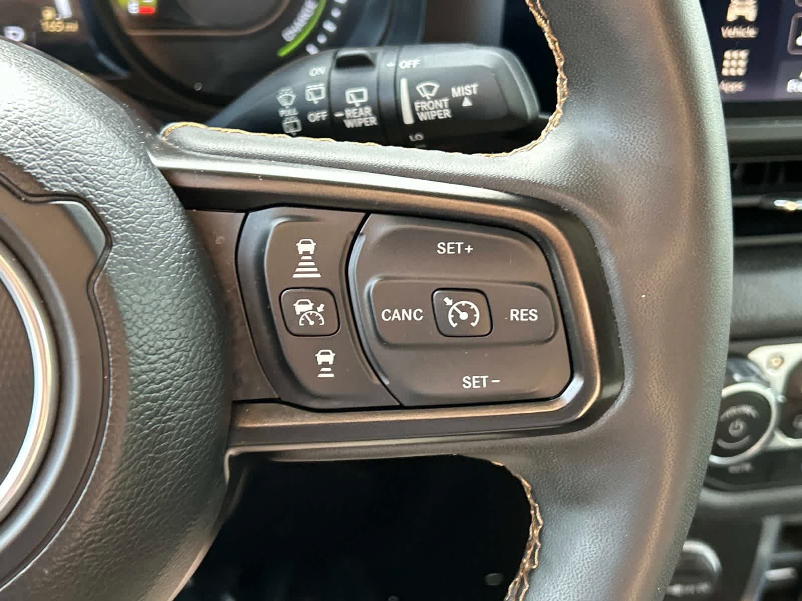 Used 2024 Jeep Wrangler Unlimited w/ Convenience Group AWD/4WD image 27