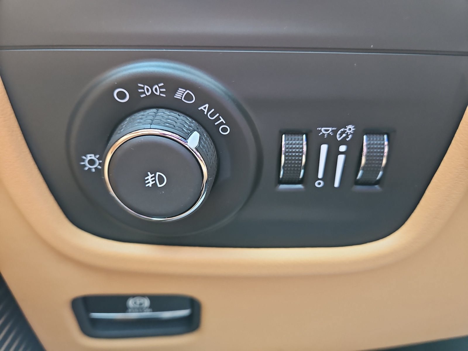 Used 2024 Jeep Grand Cherokee L Summit AWD/4WD image 19