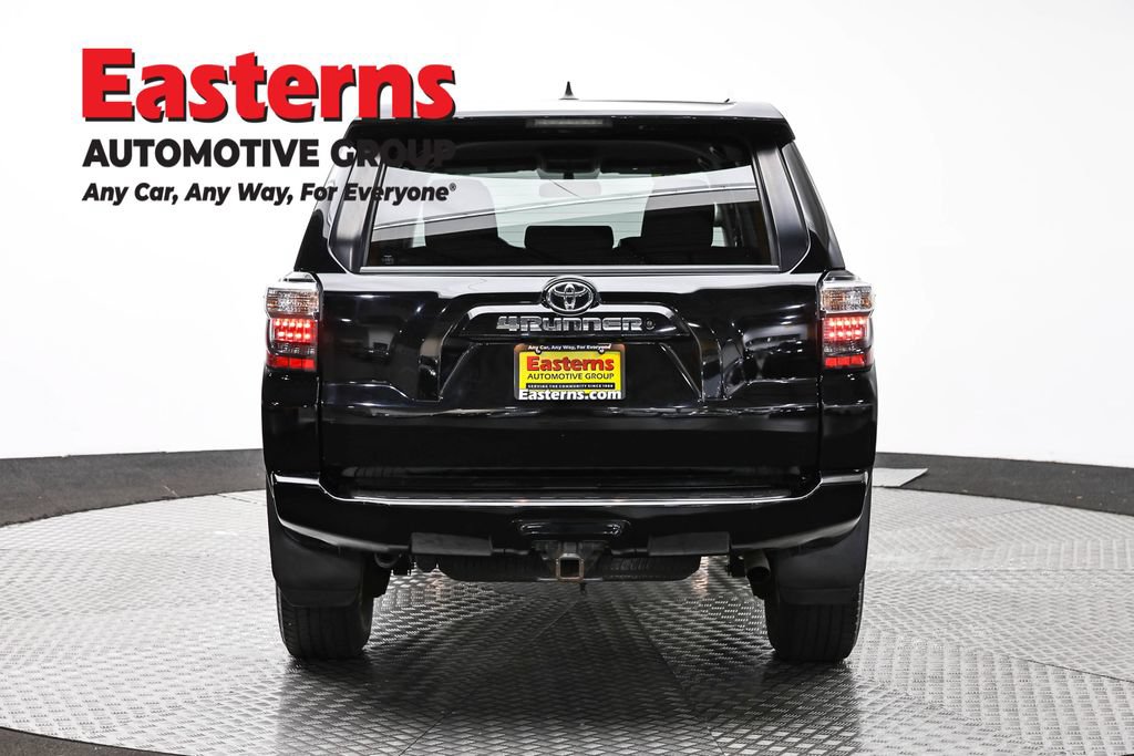 Used 2015 Toyota 4Runner SR5 AWD/4WD image 6