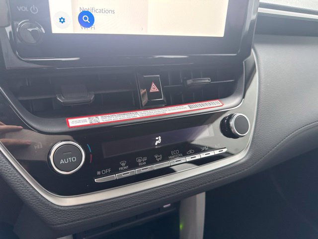 Used 2025 Toyota Corolla Cross LE FWD image 30