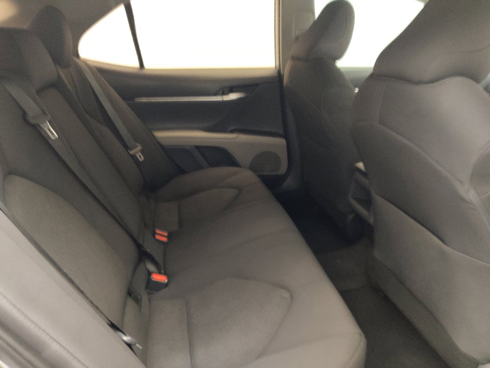 Used 2022 Toyota Camry LE FWD image 19