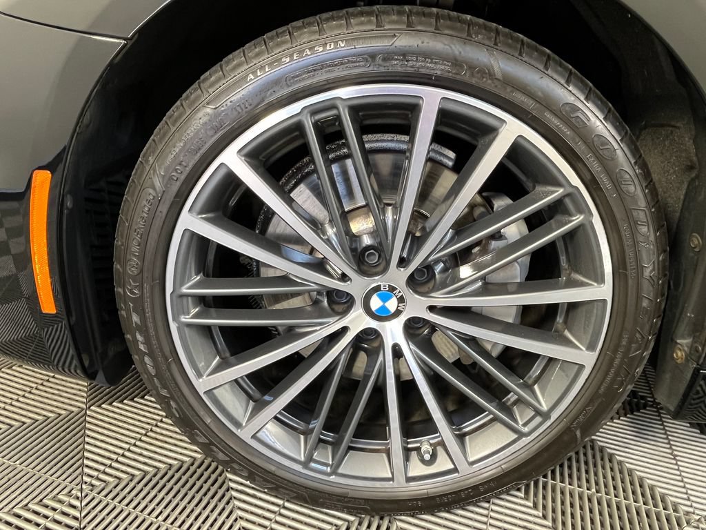 Used 2023 BMW 530i xDrive w/ Convenience Package AWD/4WD image 14