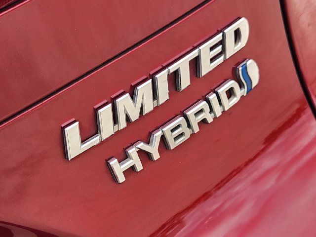 Certified 2022 Toyota Venza Limited w/ Advanced Technology Package AWD/4WD image 12