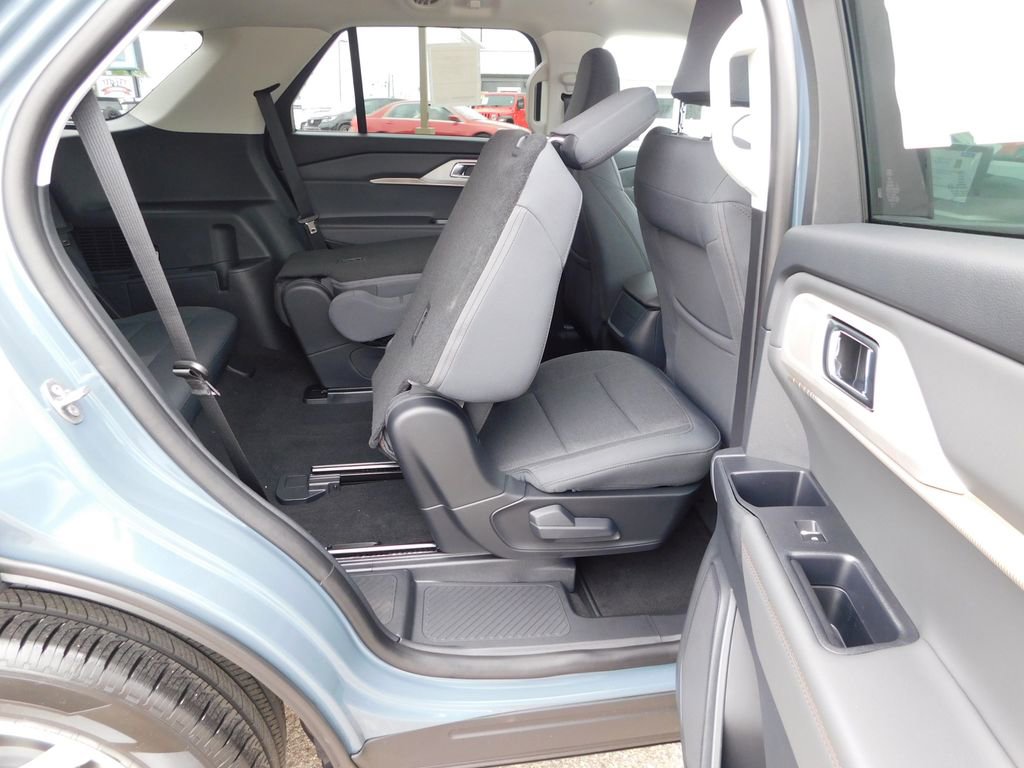 New 2026 Ford Explorer Active AWD/4WD image 31