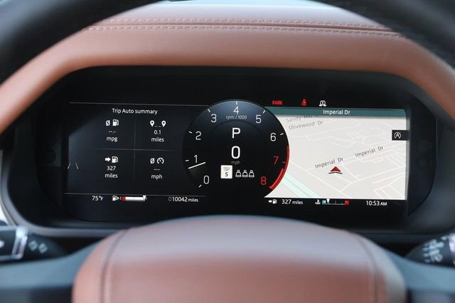 Used 2025 Land Rover Defender 110 image 19