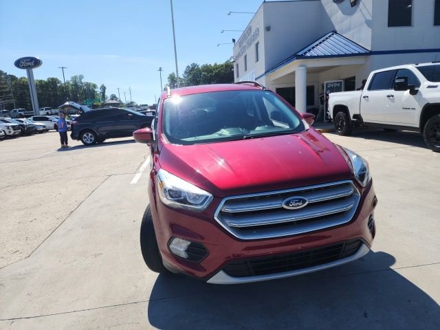 Used 2019 Ford Escape SEL FWD image 2