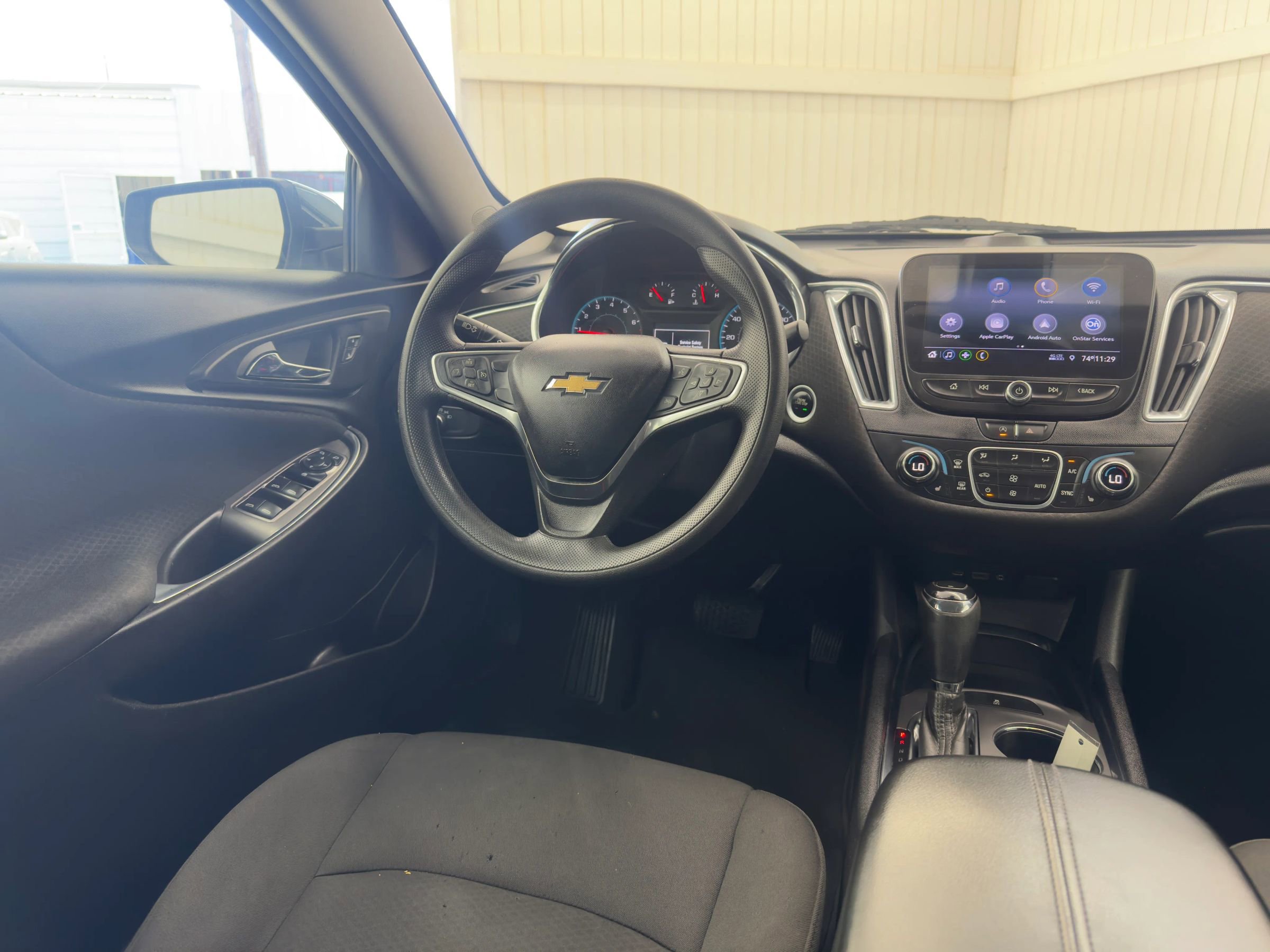 Used 2020 Chevrolet Malibu LT image 15