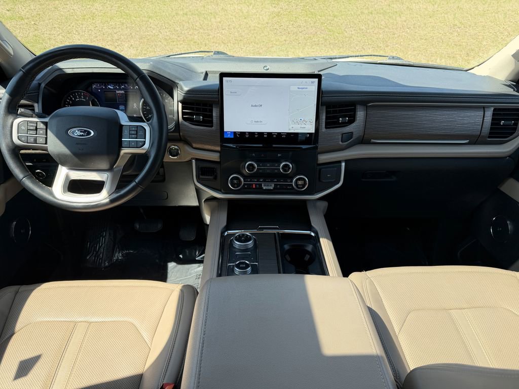 Used 2024 Ford Expedition Limited image 24