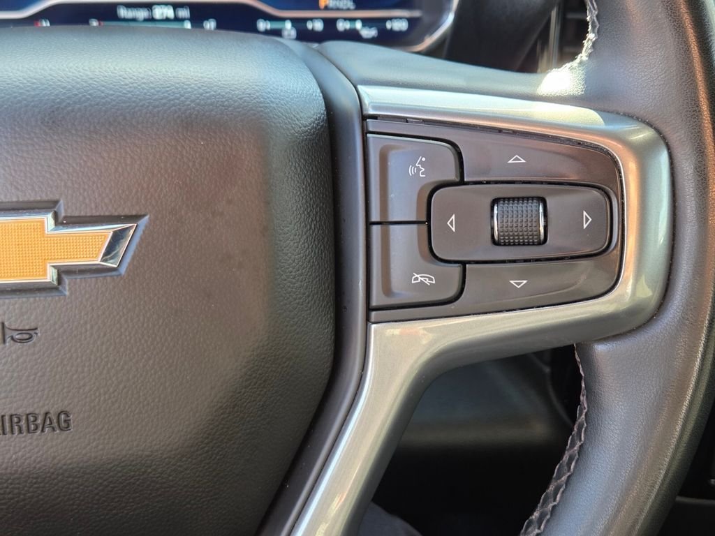Used 2023 Chevrolet Silverado 1500 LT AWD/4WD image 32