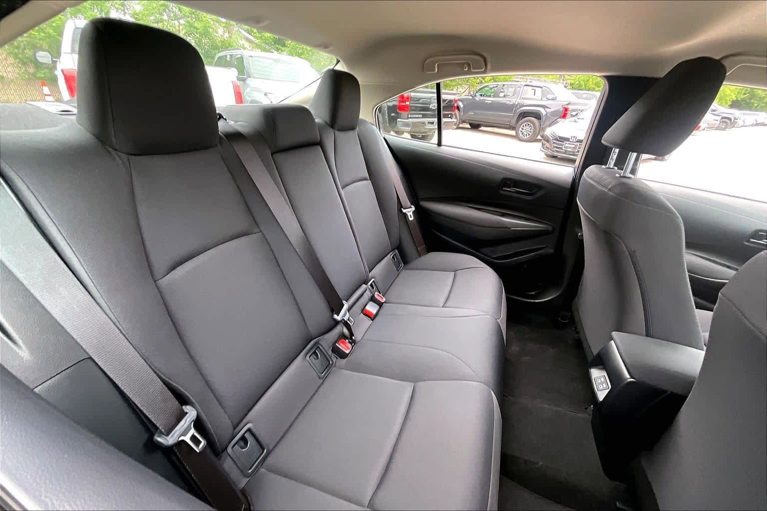 Used 2026 Toyota Corolla LE image 18
