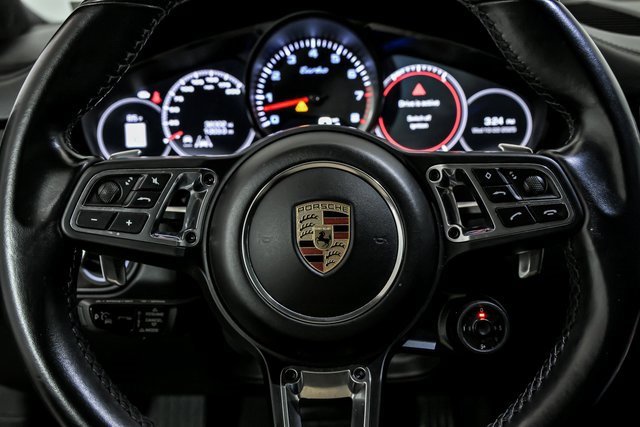 Used 2020 Porsche Cayenne Turbo image 18