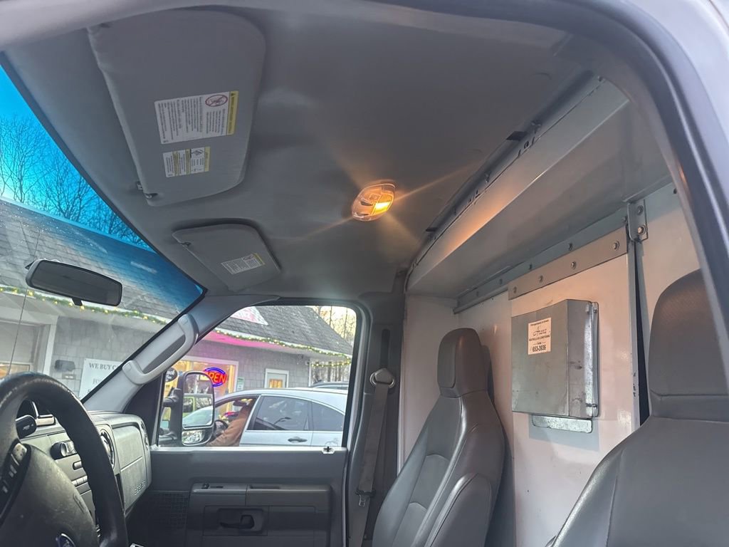 Used 2016 Ford E-350 and Econoline 350 Super Duty w/ Power Windows & Locks Group image 46