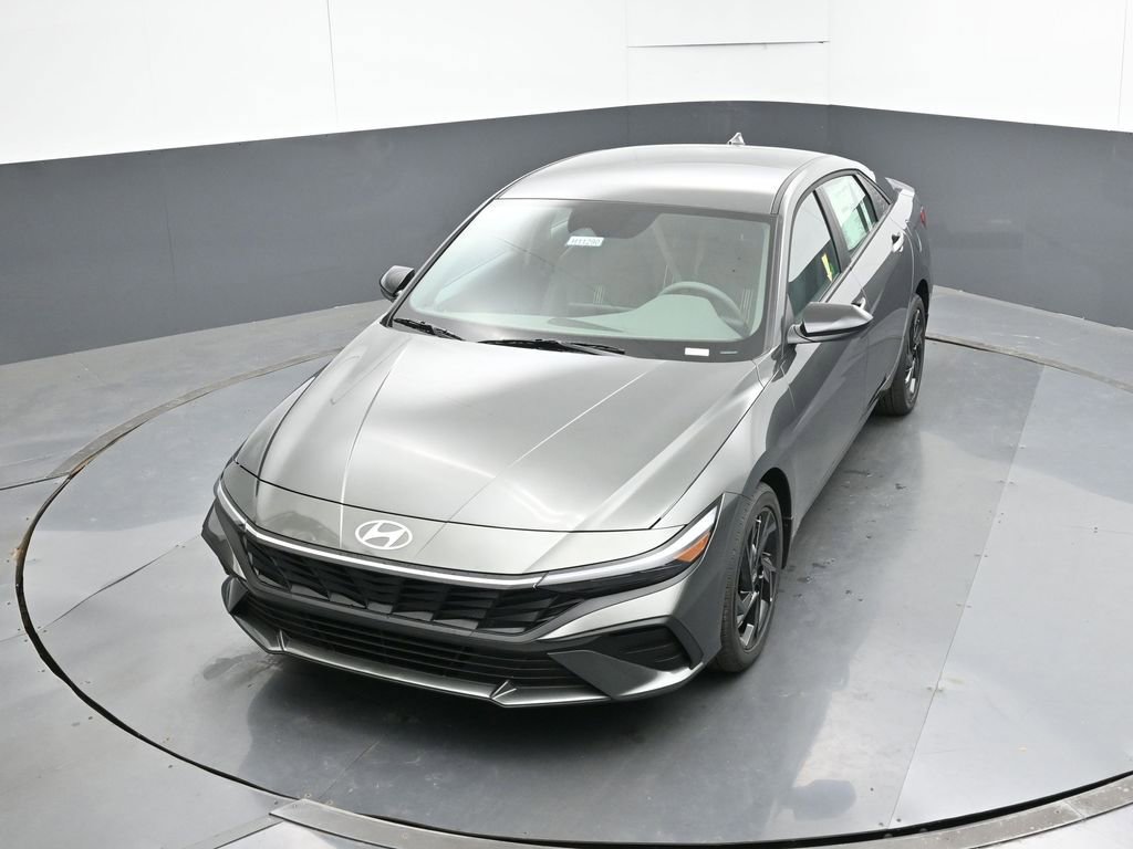 New 2026 Hyundai Elantra SEL Sport Premium FWD image 17