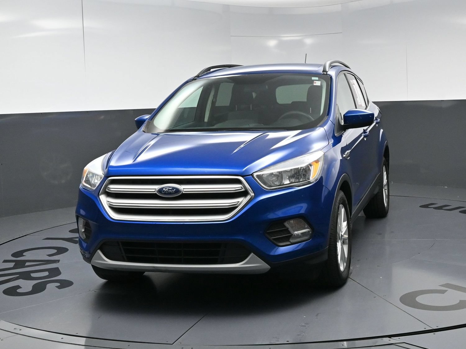 Used 2018 Ford Escape SE w/ SE Sync 3 Package FWD image 5