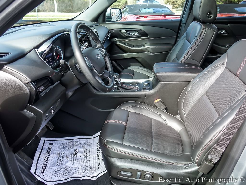 Used 2023 Chevrolet Traverse RS image 13