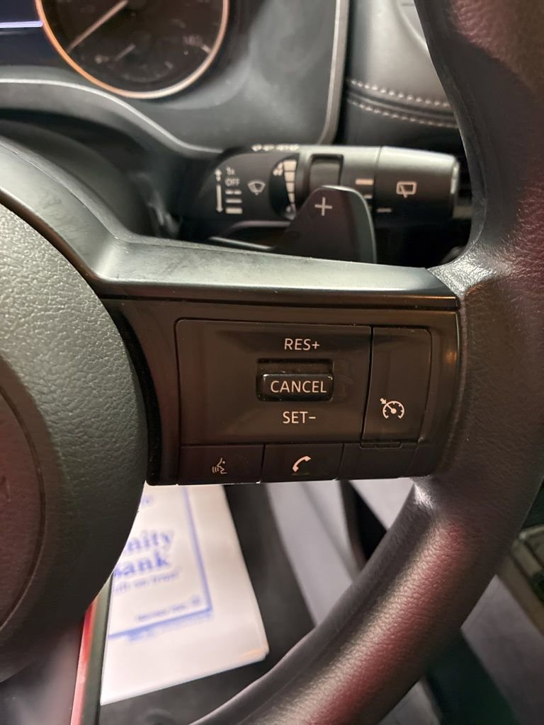 Used 2024 Nissan Rogue S image 14