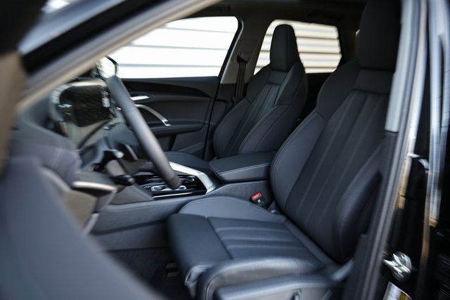 New 2025 Audi Q5 Prestige image 21