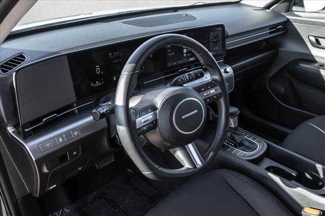 Used 2025 Hyundai Kona SEL image 10