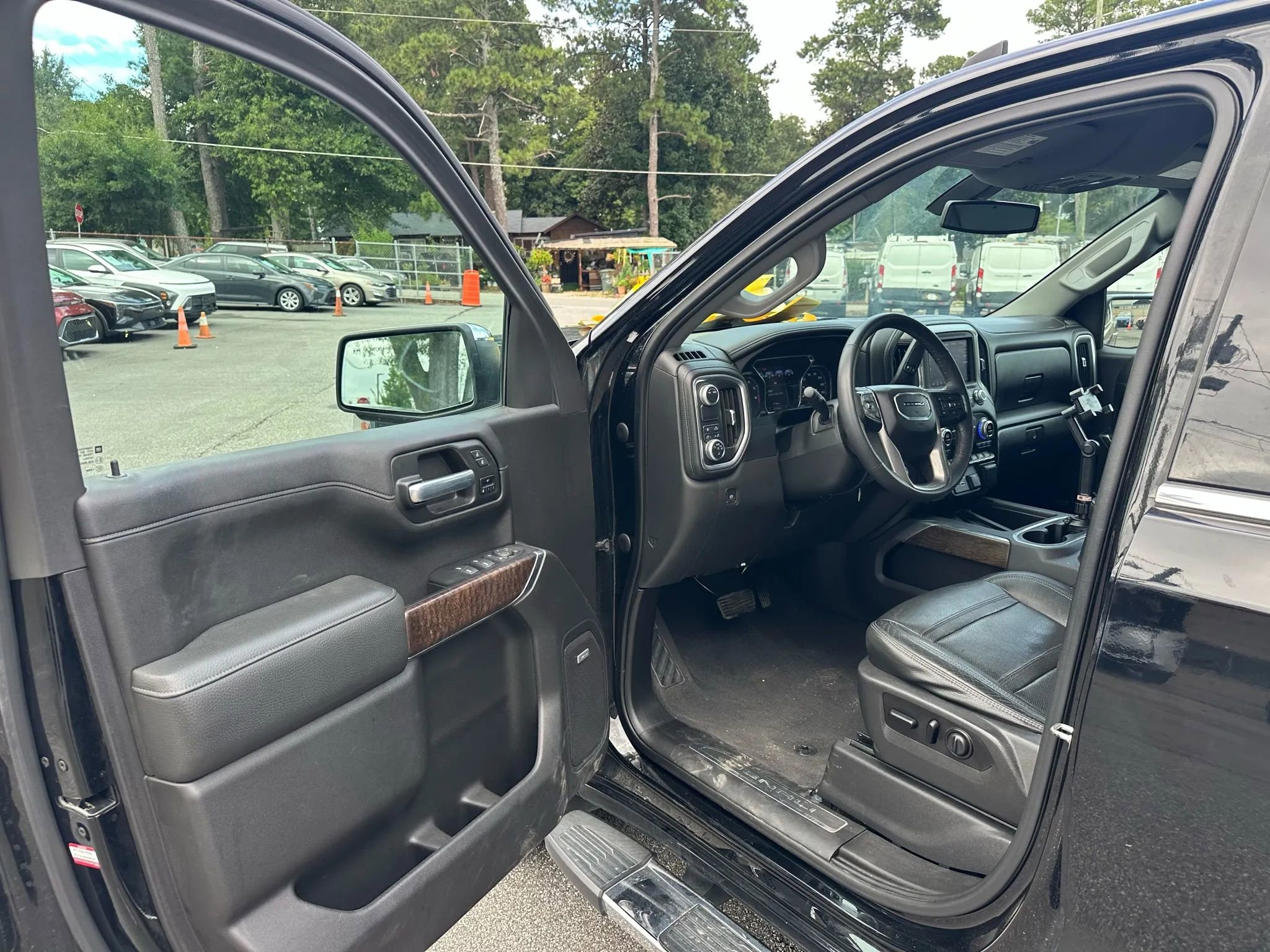 Used 2020 GMC Sierra 1500 Denali image 15
