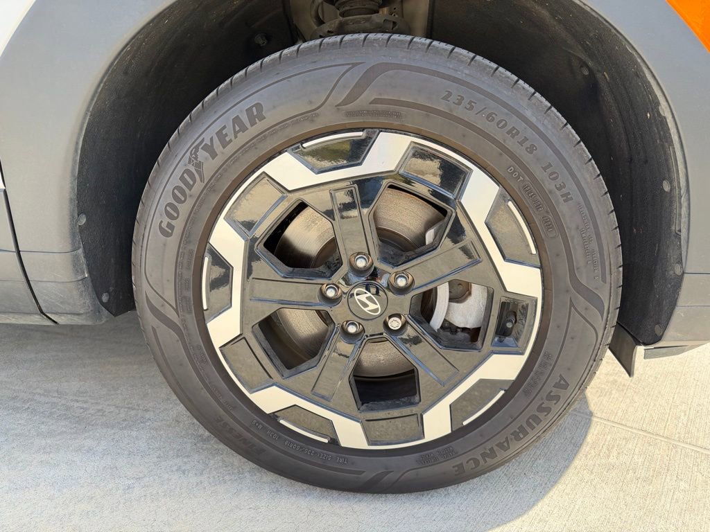 Used 2025 Hyundai Santa Fe SEL image 9