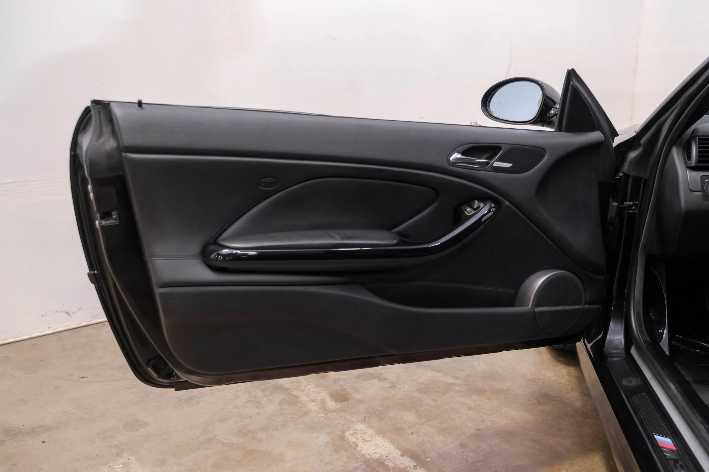 Used 2002 BMW M3 Coupe RWD image 28