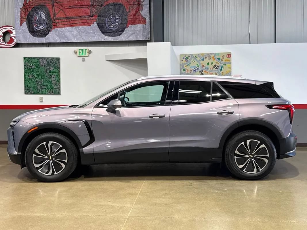 Used 2024 Chevrolet Blazer EV LT AWD/4WD image 5