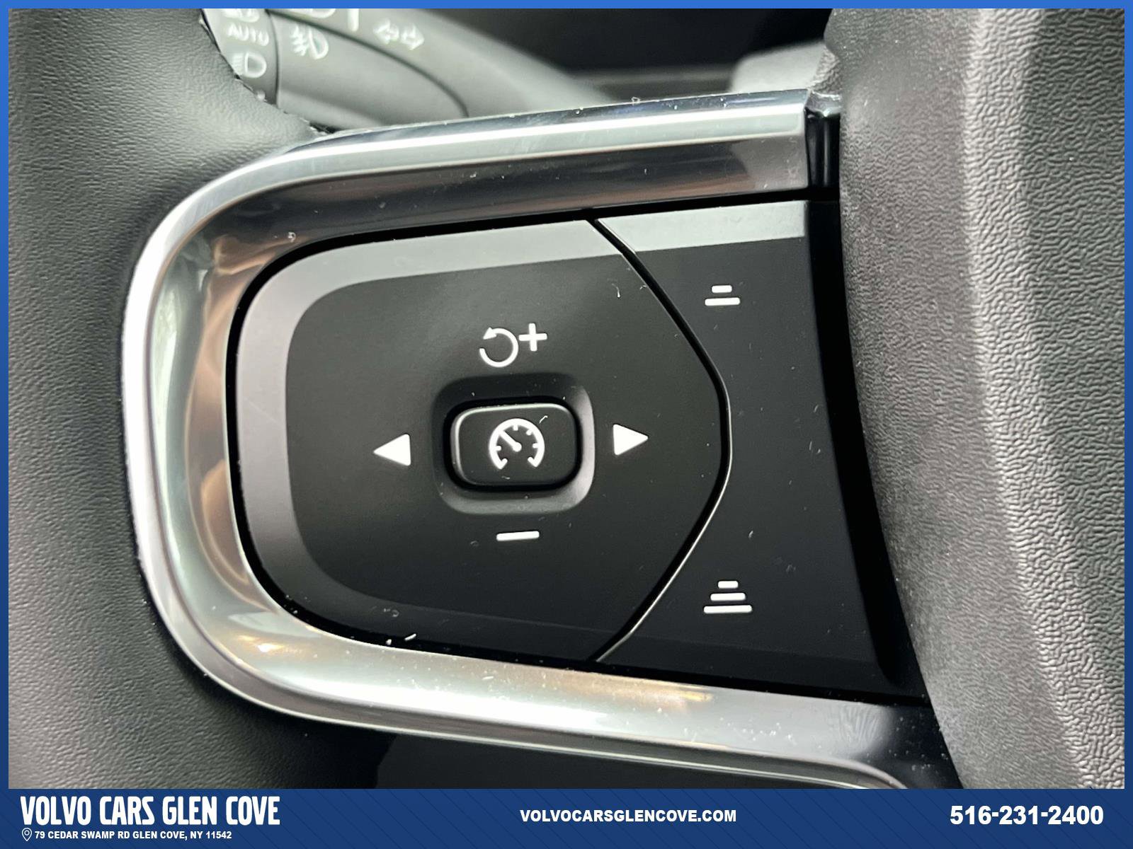 Used 2023 Volvo XC40 B5 Plus w/ Protection Package Premier image 20