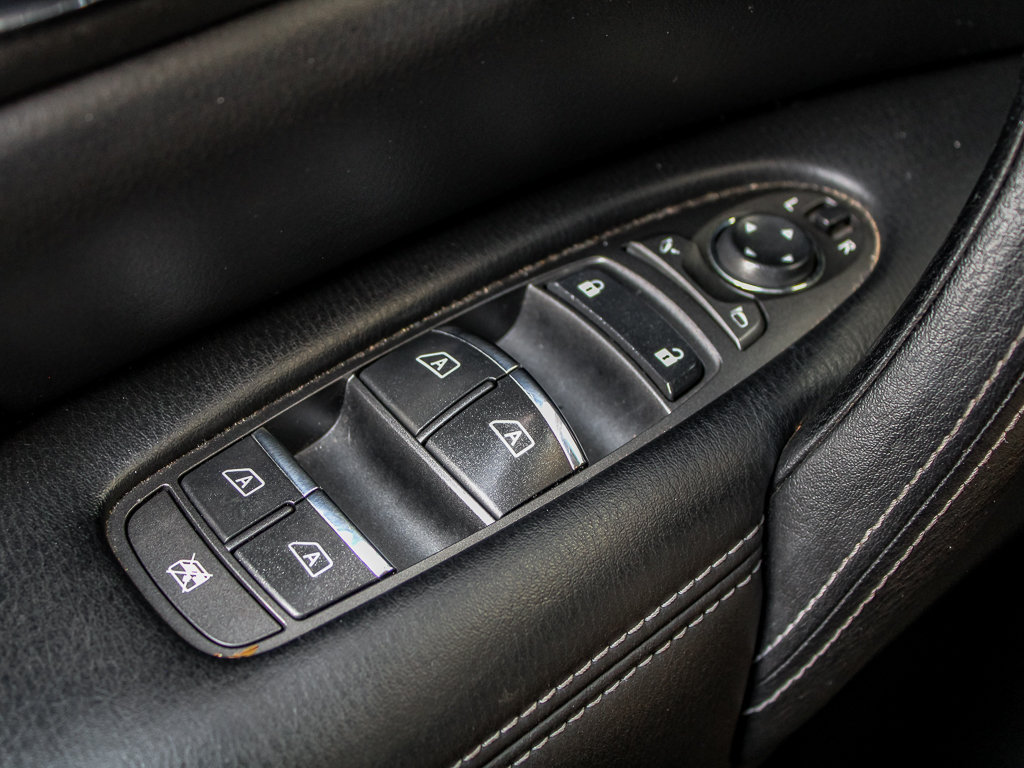 Used 2016 INFINITI QX80 4WD image 41