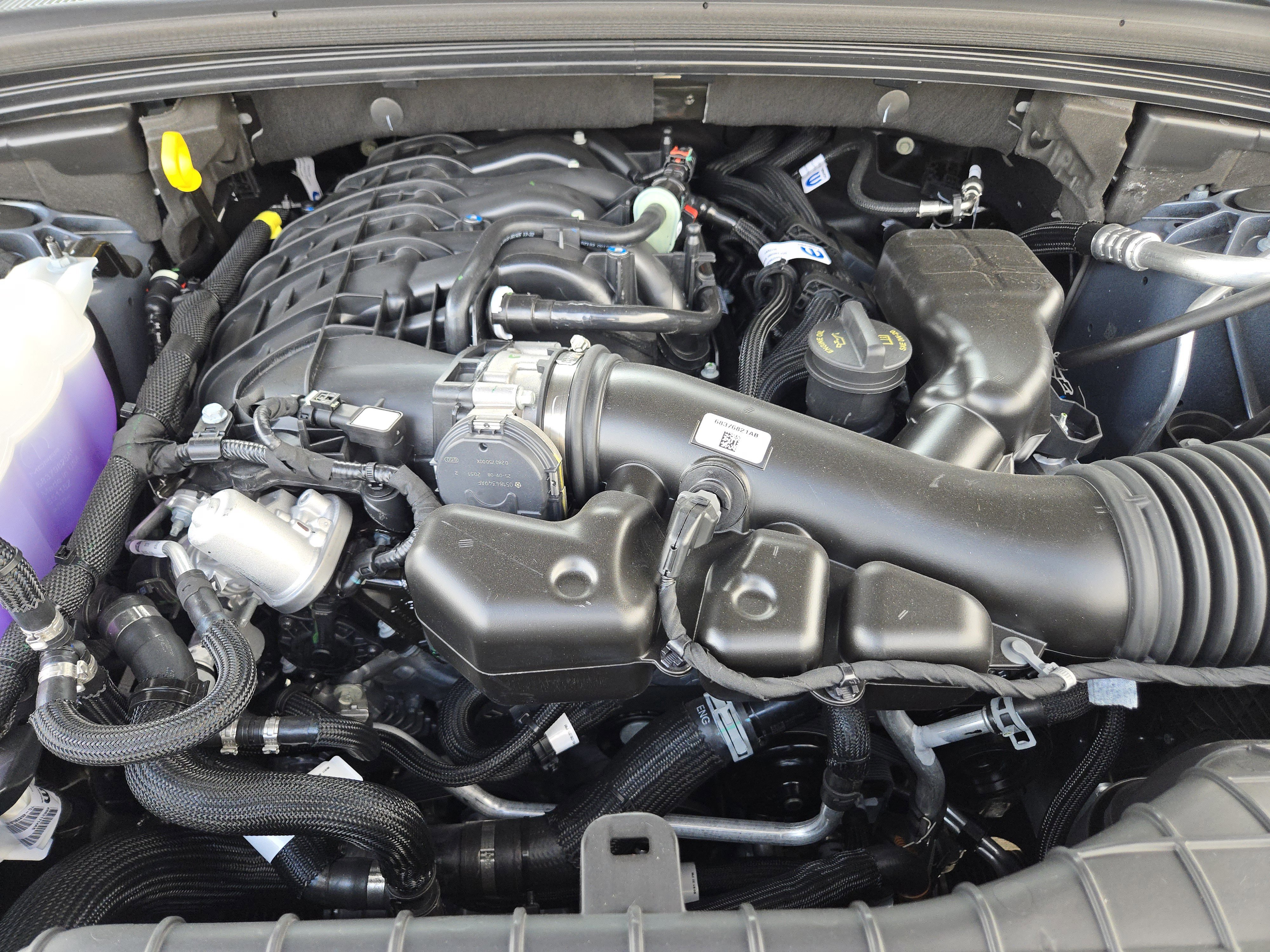 New 2025 Jeep Grand Cherokee 4WD image 21