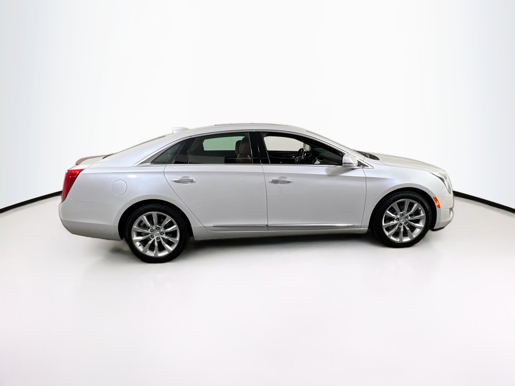 Used 2017 Cadillac XTS Luxury AWD/4WD image 4