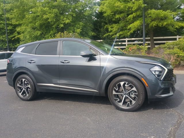 Used 2023 Kia Sportage EX FWD image 2