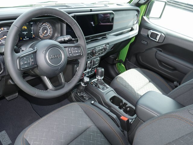 New 2025 Jeep Gladiator Mojave w/ Safety Group image 13