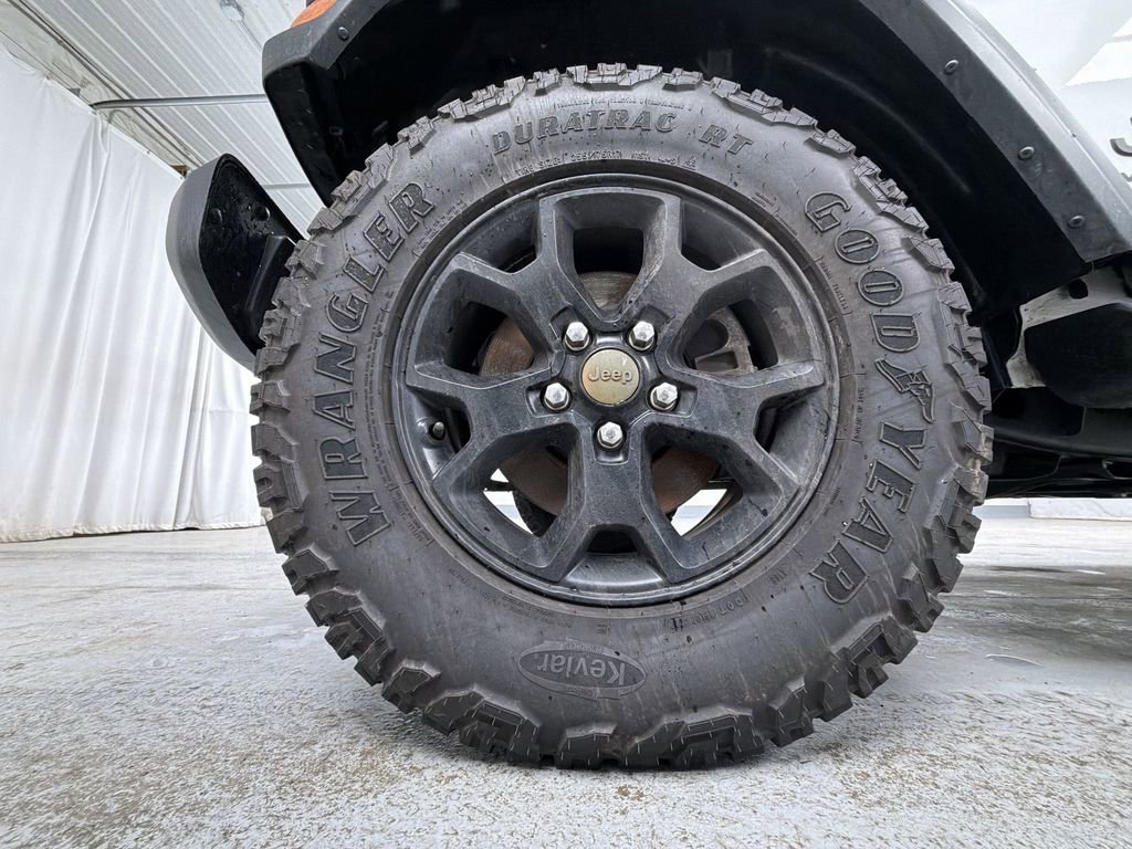 Used 2022 Jeep Wrangler Unlimited Willys image 17