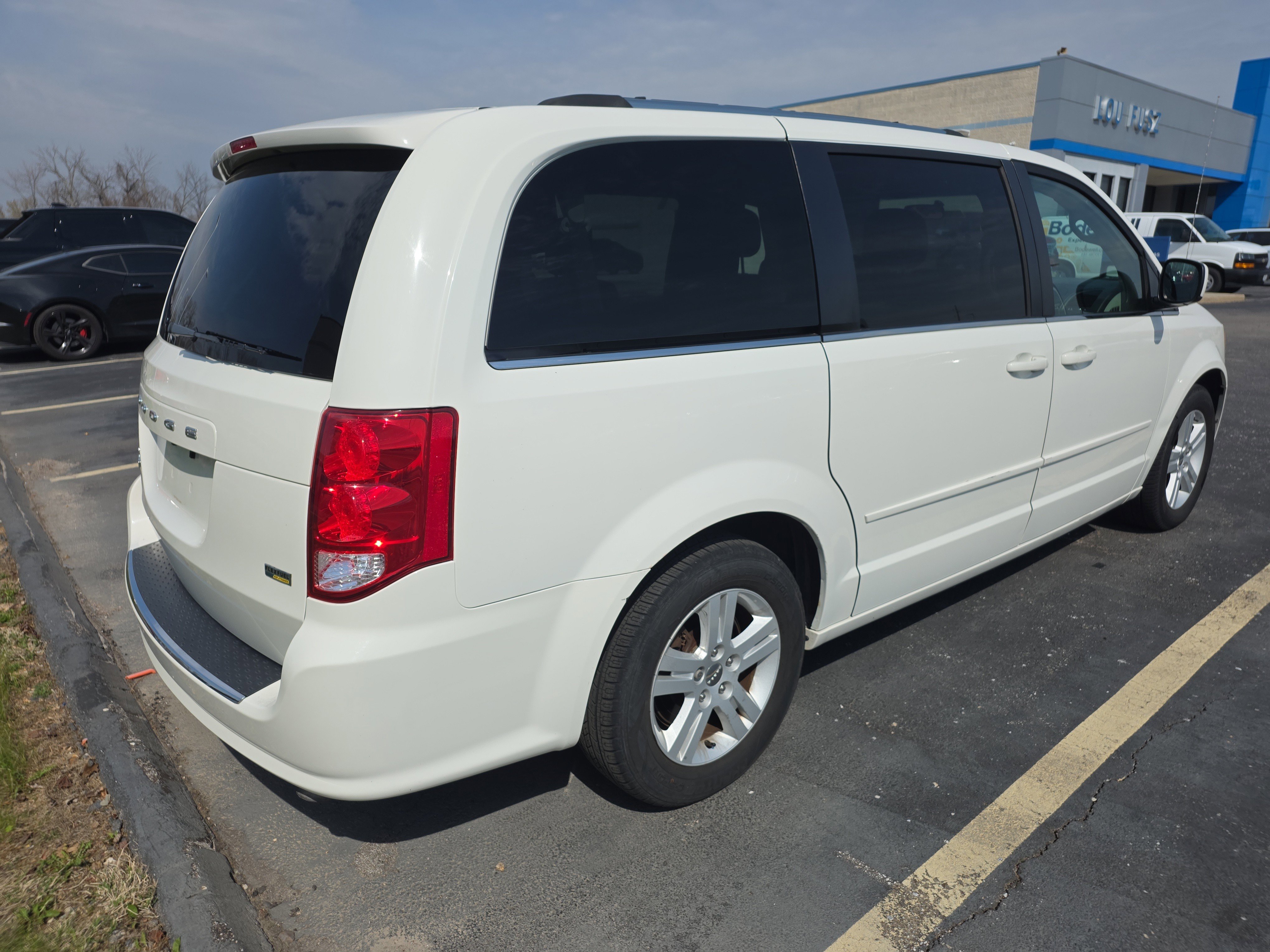 Used 2012 Dodge Grand Caravan Crew w/ Crew Value Pkg image 3