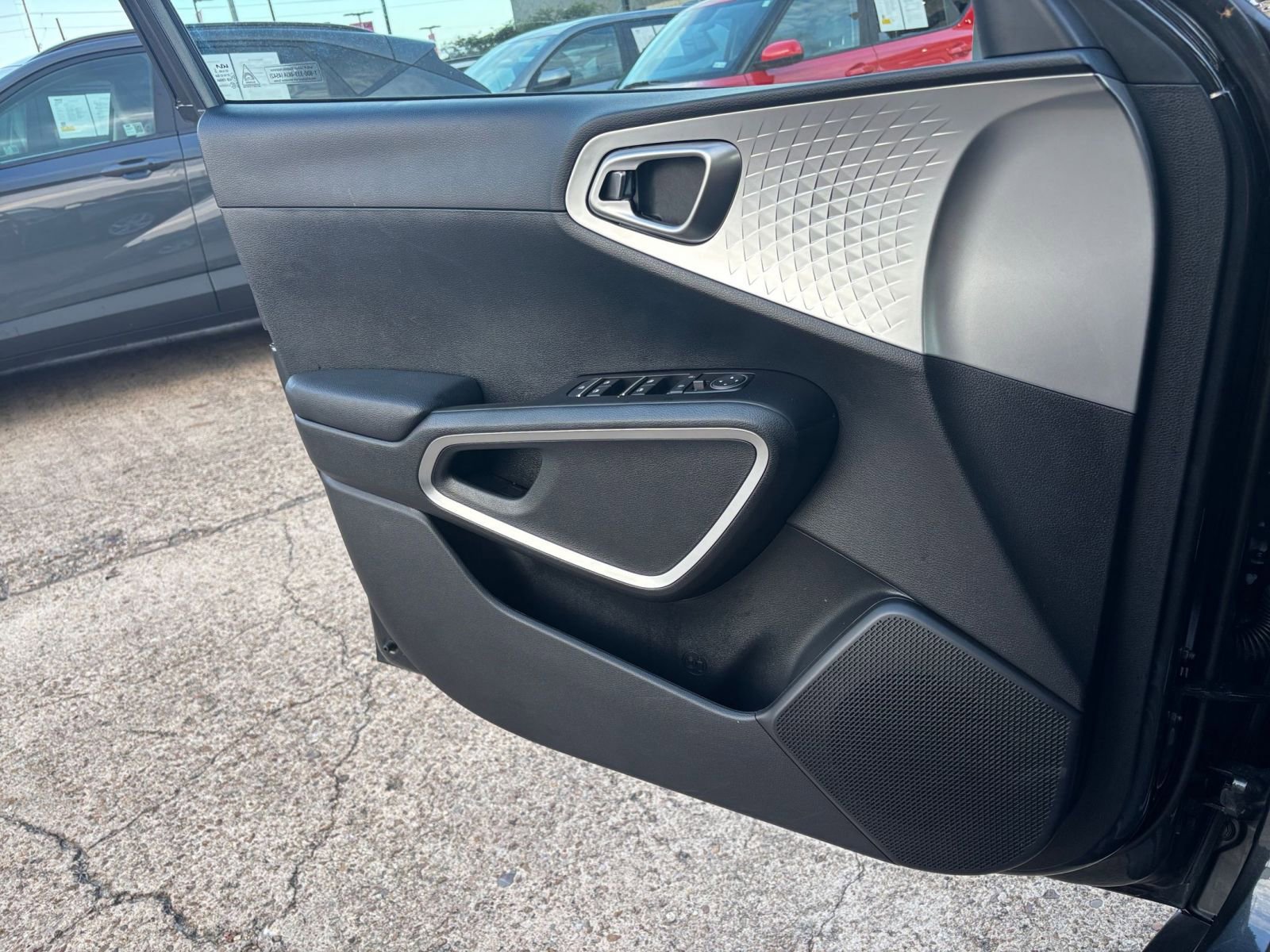 Used 2025 Kia Soul LX w/ Option Group 015 image 20