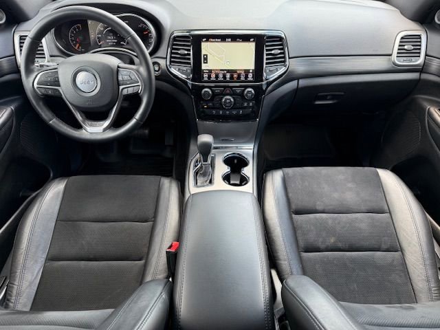 Used 2022 Jeep Grand Cherokee Laredo X image 16