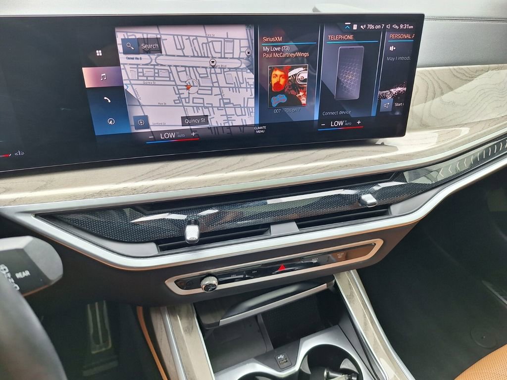 Used 2023 BMW X7 xDrive40i w/ M Sport Package AWD/4WD image 17
