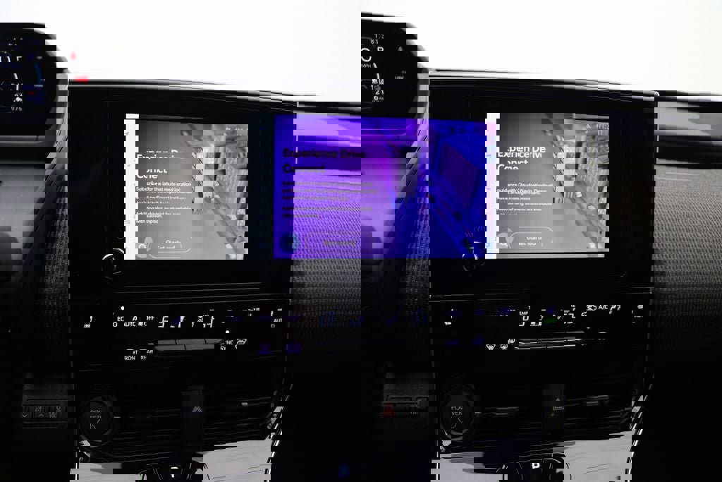 Used 2024 Subaru Solterra Premium image 20