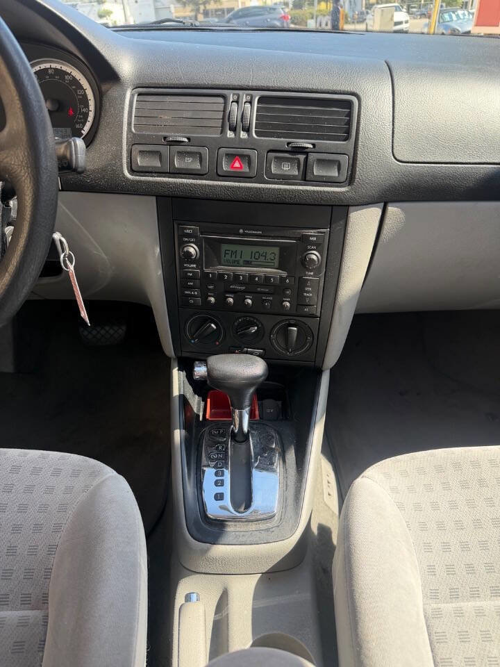 Used 2005 Volkswagen Jetta GLS image 11