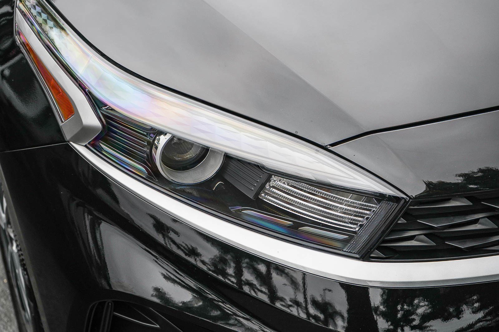 Used 2024 Kia Forte LXS w/ LXS Technology Package FWD image 8