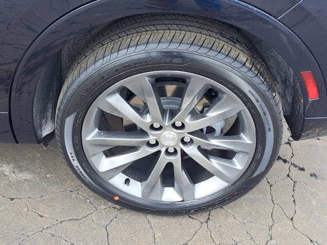 Used 2021 Buick Envision Avenir w/ Technology Package II image 5